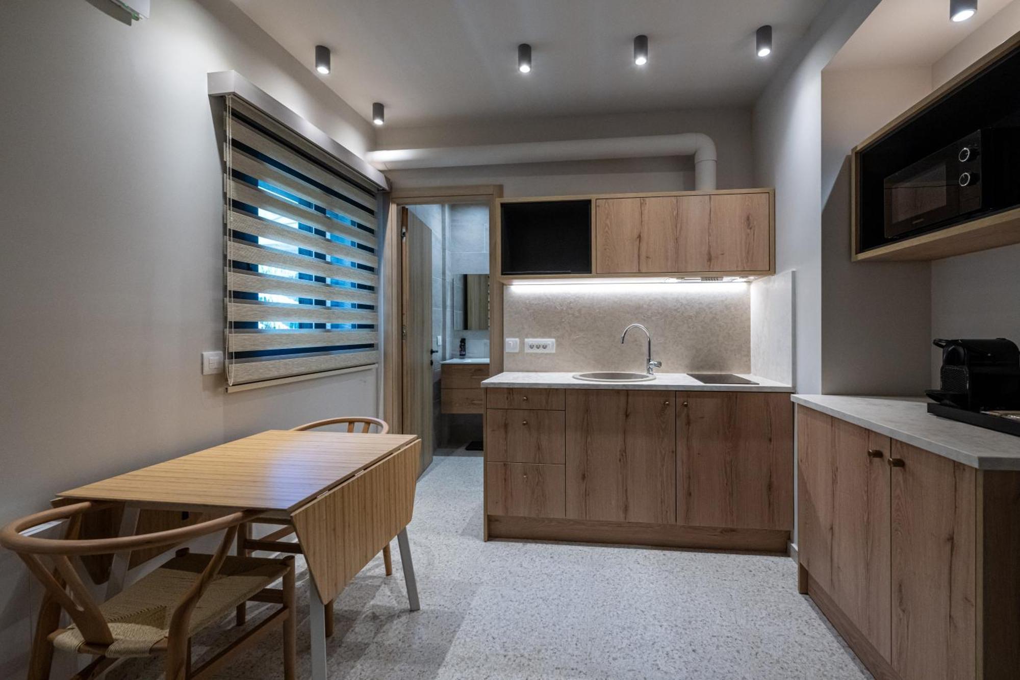 Asklipiou Cube - Kalamata Mediterranean Suites Exterior foto