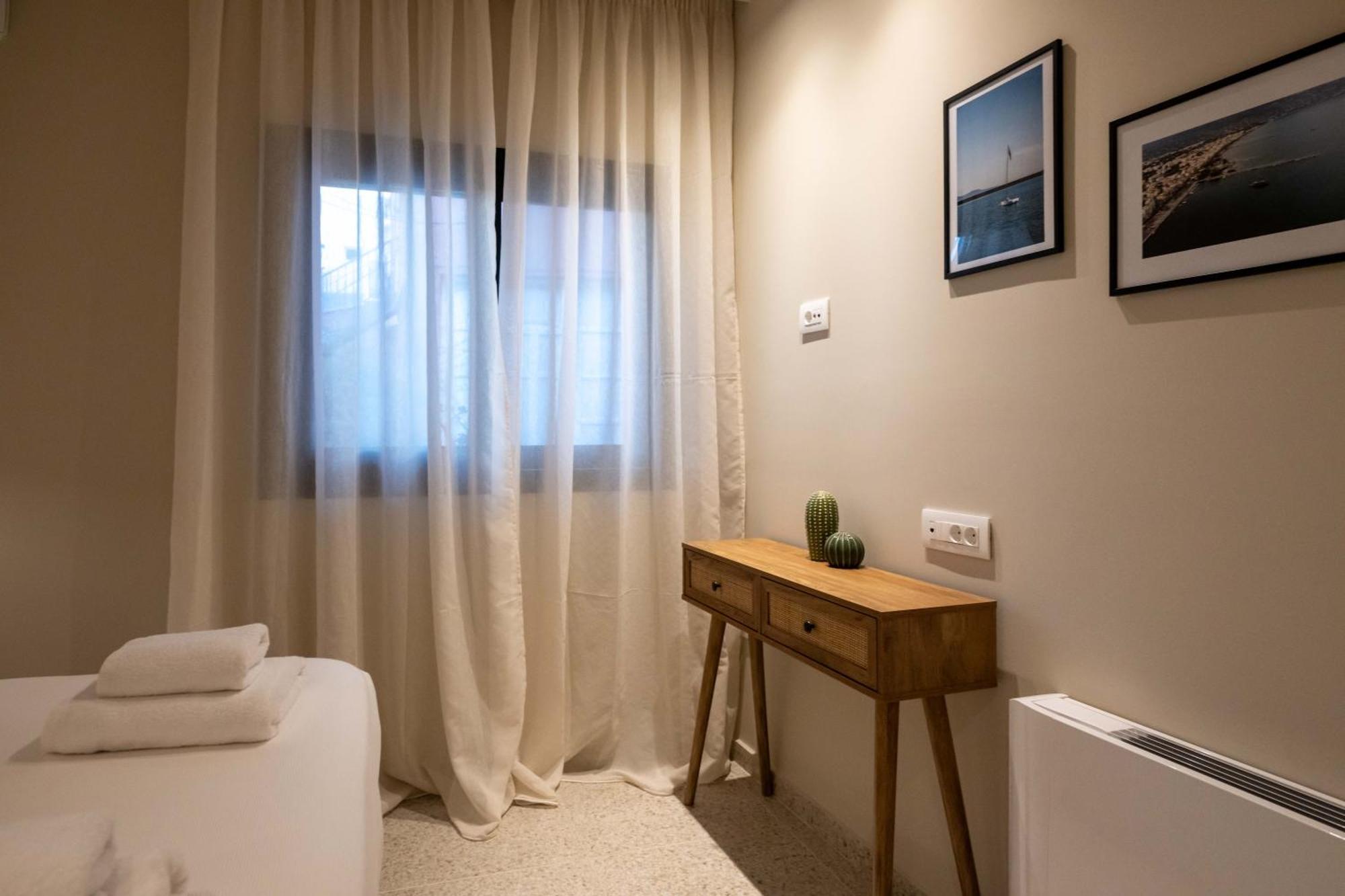 Asklipiou Cube - Kalamata Mediterranean Suites Exterior foto